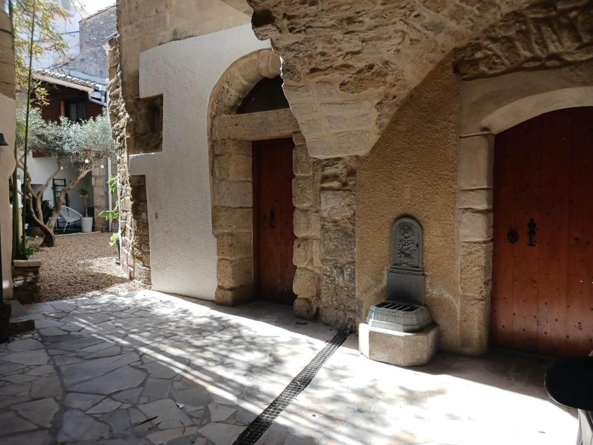 La Cachette Bed and Breakfast Aigues-Vives  Buitenkant foto