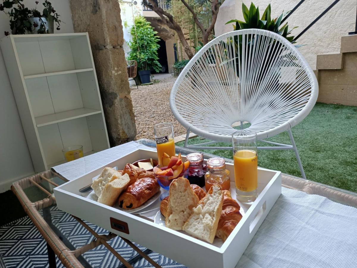 La Cachette Bed and Breakfast Aigues-Vives  Buitenkant foto