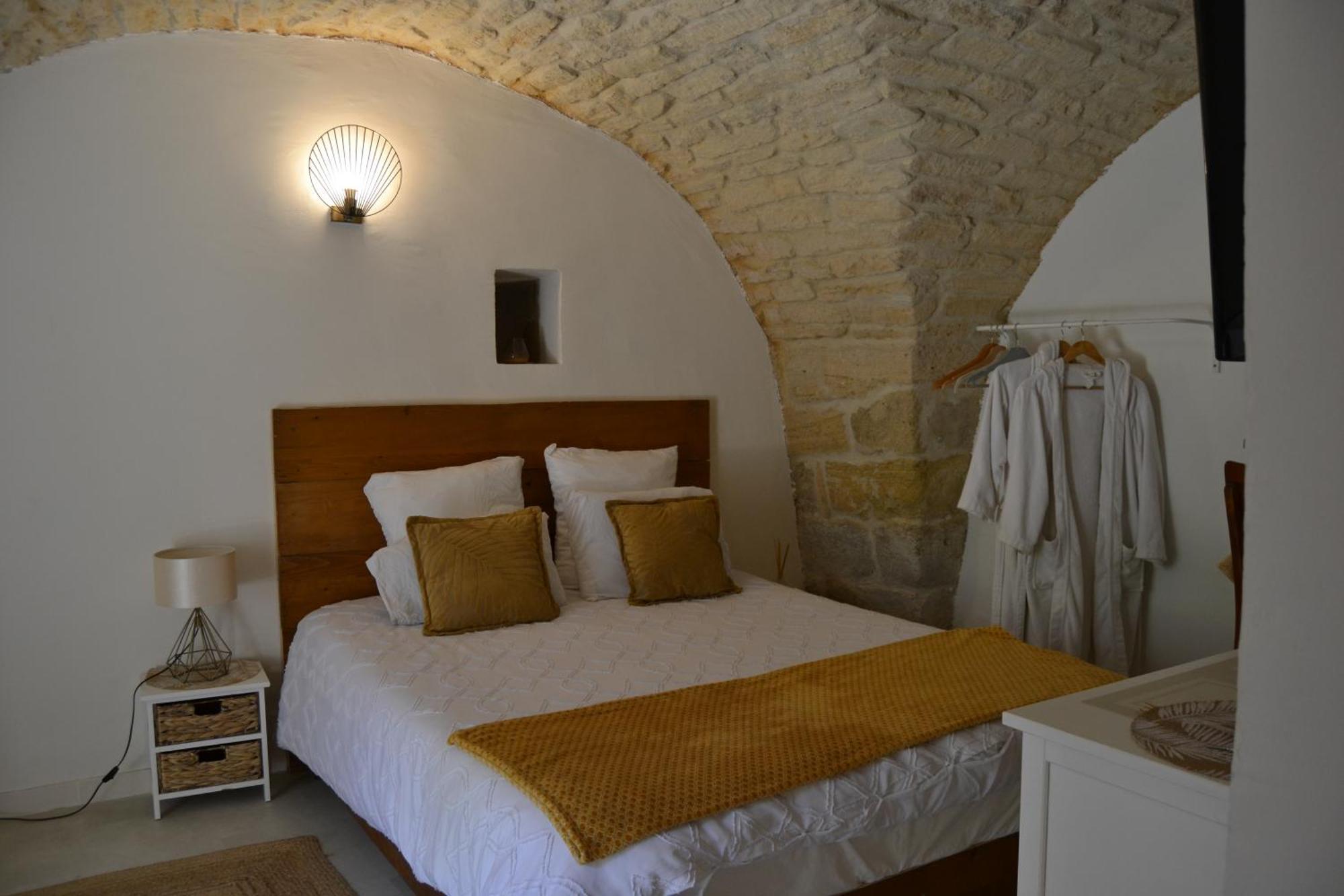 La Cachette Bed and Breakfast Aigues-Vives  Buitenkant foto