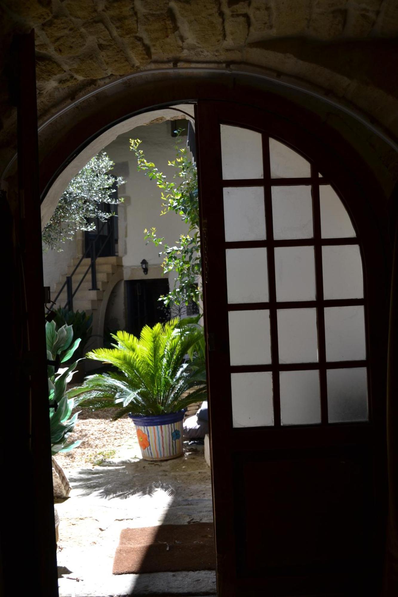 La Cachette Bed and Breakfast Aigues-Vives  Buitenkant foto